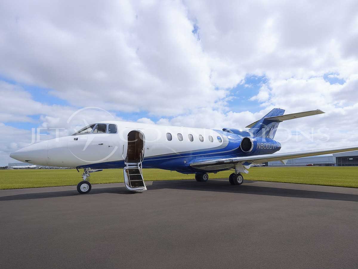 jet_connections_n800uw_hawker800xp_1_november2025