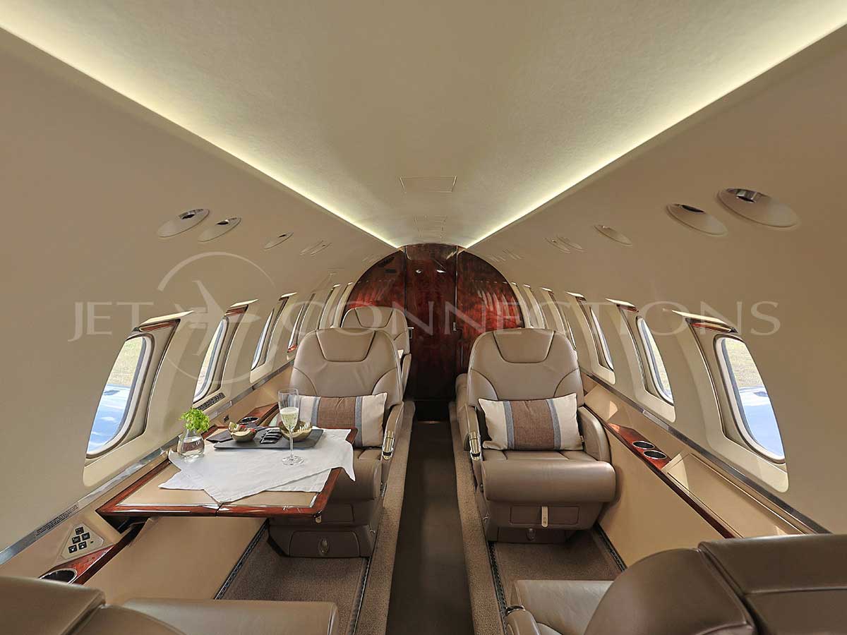 jet_connections_n800uw_hawker800xp_3_november2025