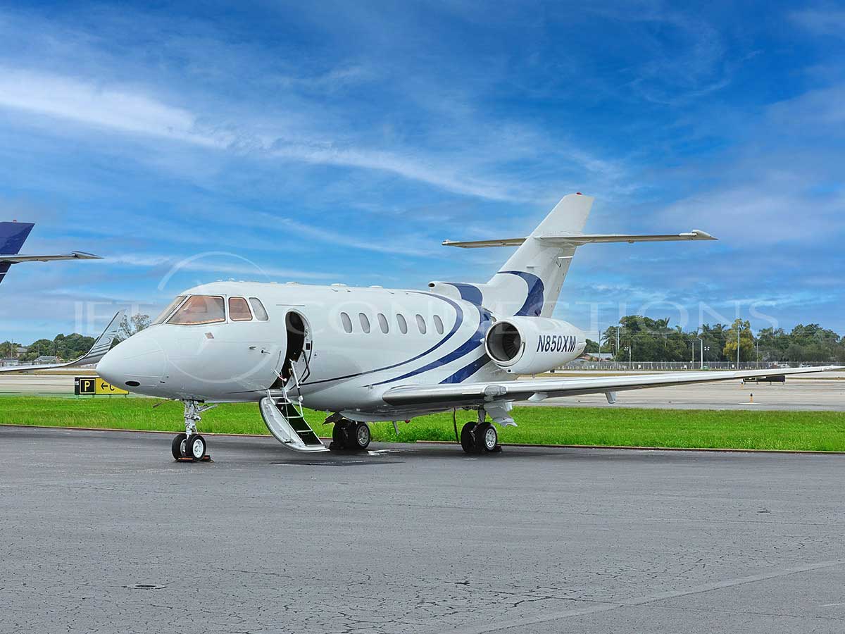 jet_connections_n850xm_hawker800xp_2_november2025