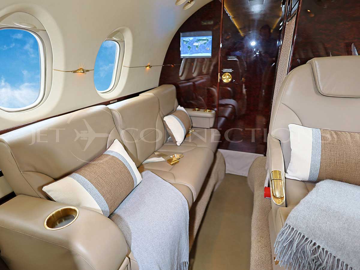 jet_connections_n850xm_hawker800xp_4_november2025